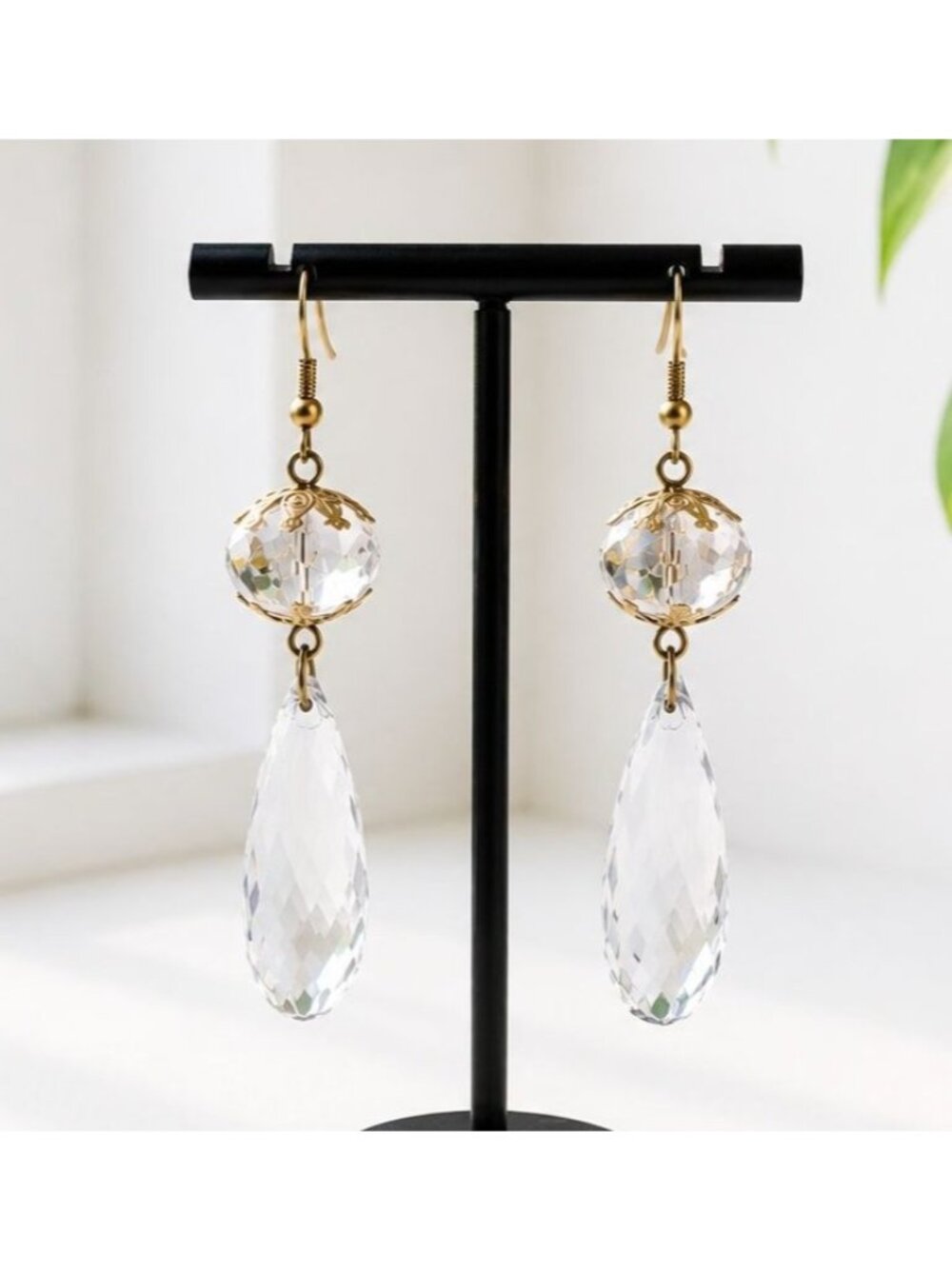 Vintage Gold & Crystal Glass Drop Earrings With Intricate Filigree Detailing 3.5